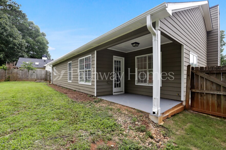 Building Photo - 762 Bostonian Way SW