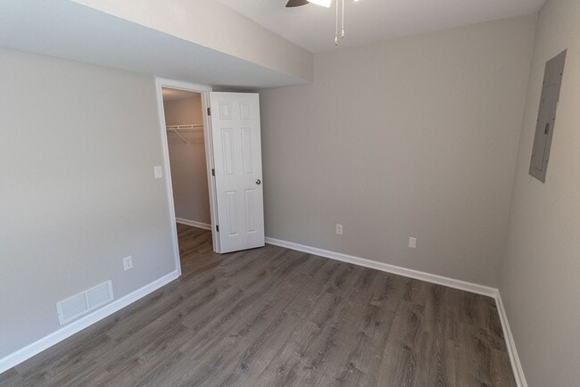 Building Photo - 1401-1403 Bodie Dr