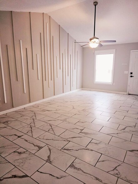 Building Photo - 230 Lanier Dr