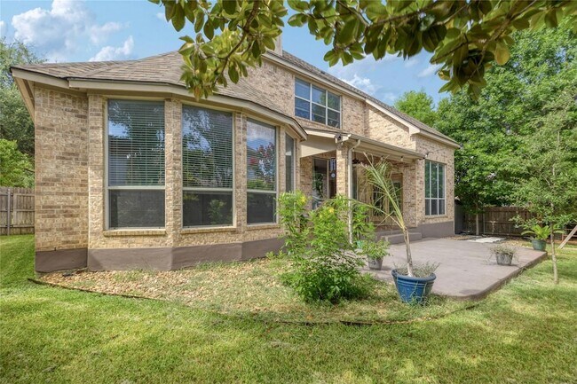 Building Photo - 2279 Fernspring Dr