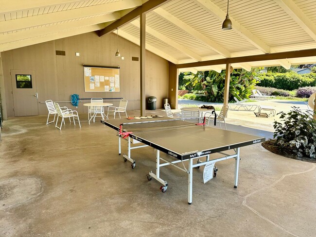 Building Photo - Bright and Spacious 2-Bedroom Condo in Gol...