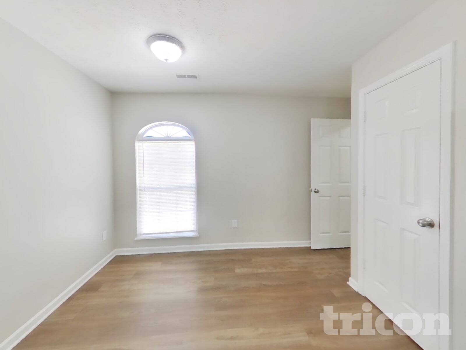 Building Photo - 1833 Murdoch Dr