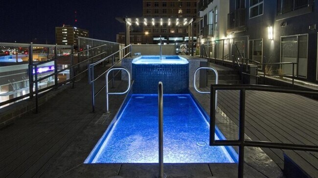 Building Photo - 828 Broadway