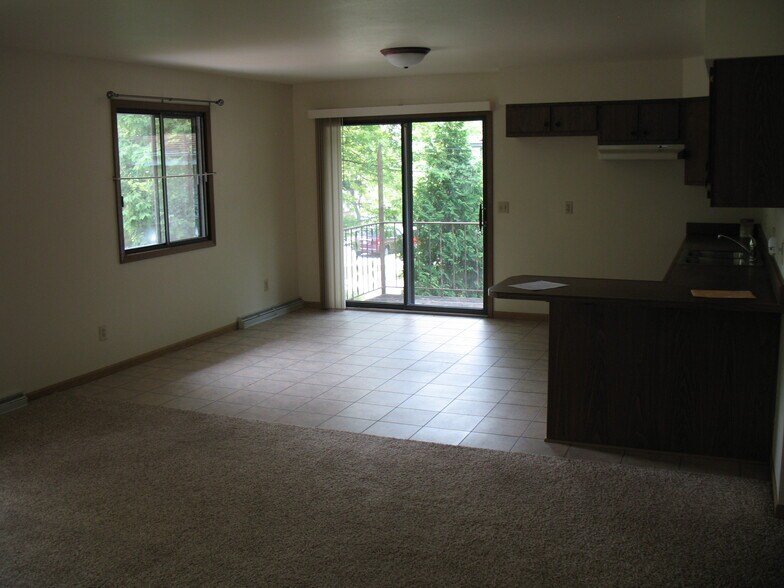 Building Photo - 1207 Mint Dr