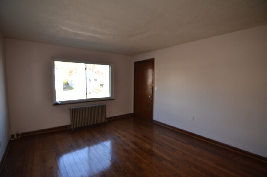 Building Photo - 2553 Williams Ave