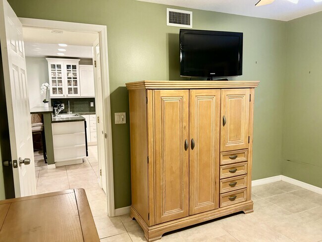 Building Photo - 4801 Esedra Ct