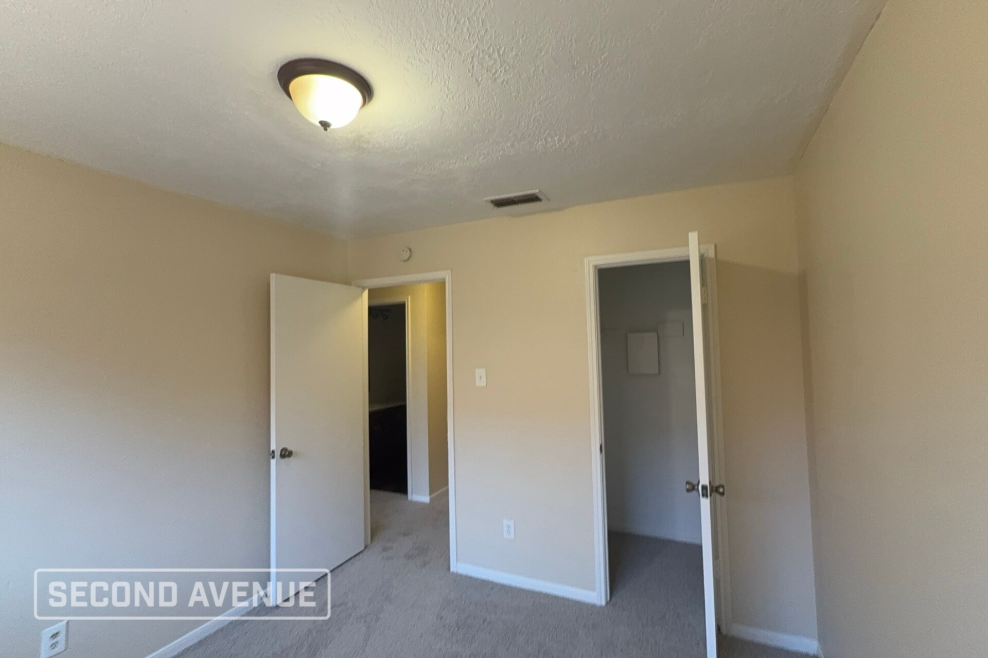 Building Photo - 7023 Foxhurst Ln