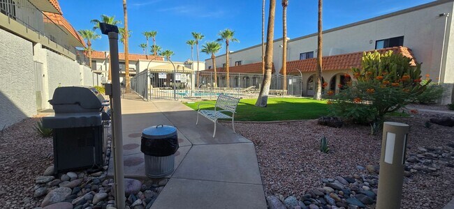 Building Photo - 16510 E Palisades Blvd