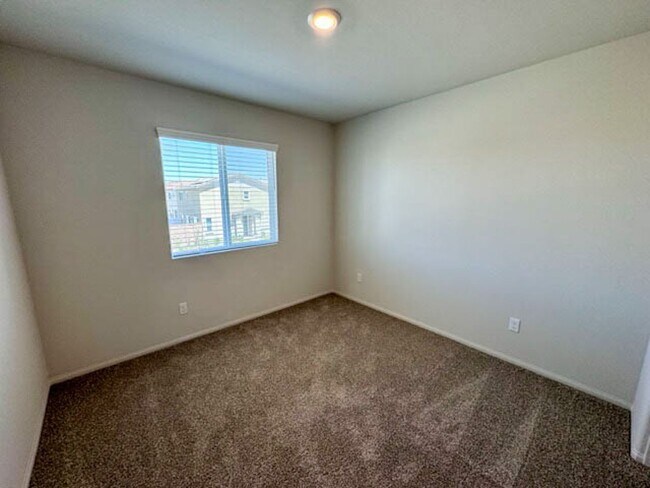 Building Photo - 31799 Woodbank Wy