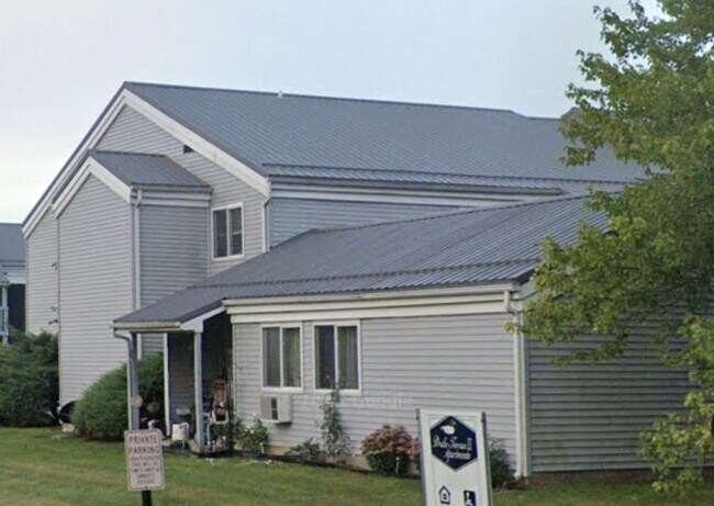 Building Photo - 636 Berry Ln