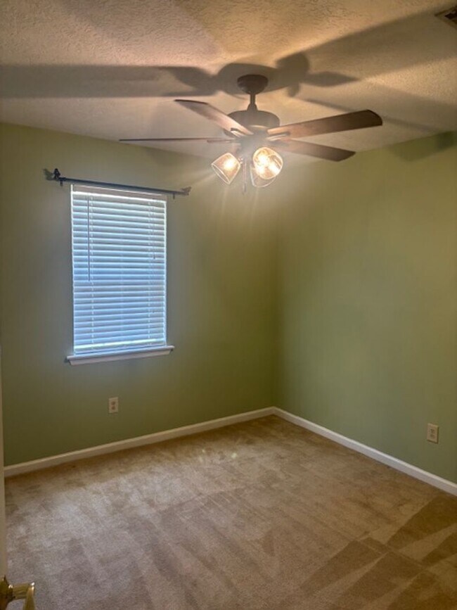 Building Photo - 4621 Shadow Moss Ct