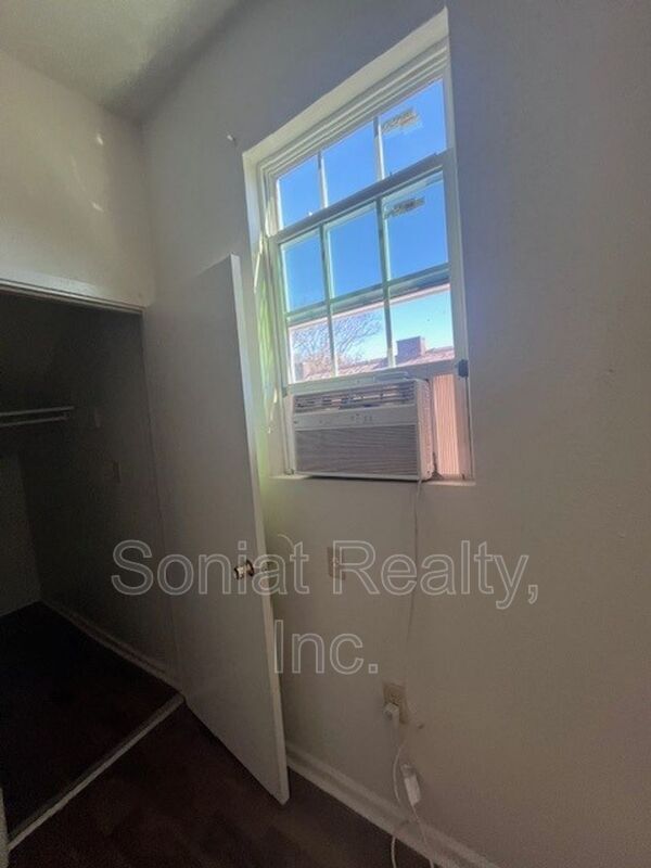 Building Photo - 2119 N Villere St