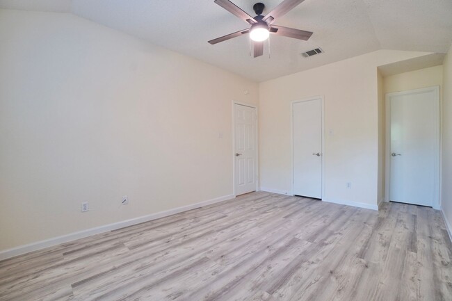 Building Photo - 13102 Staton Dr