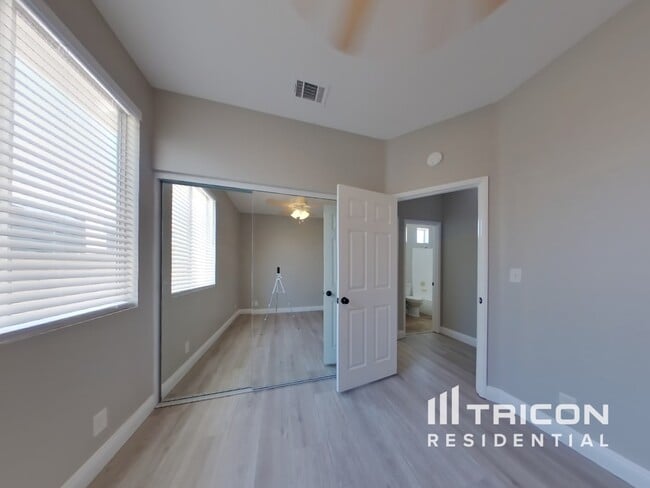 Building Photo - 43317 Sawgrass Ln