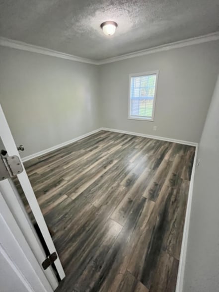 Building Photo - 124 Walton Ave
