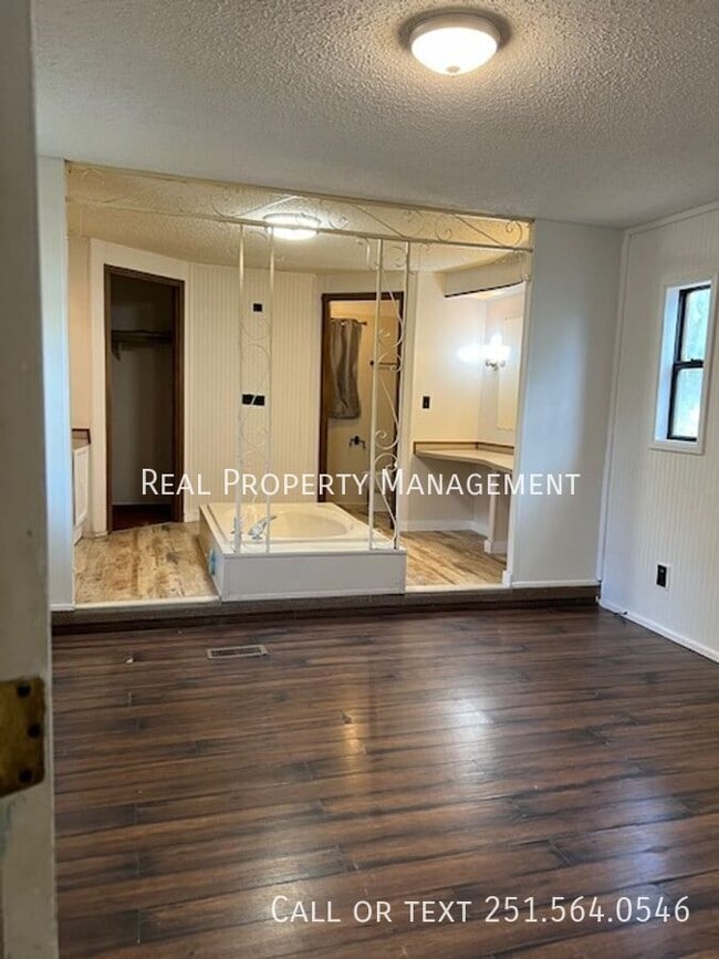 Building Photo - 1701 Bear Fork Rd