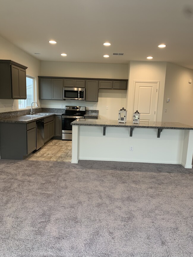 Building Photo - 5745 E La Campana Dr