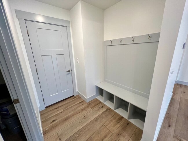 Building Photo - Brand New 3 Bed 2 Bath Duplex in East Manhattan!