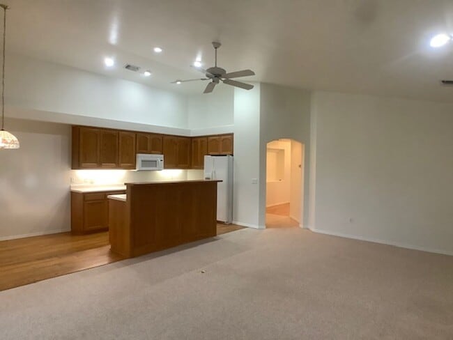 Building Photo - Three bedroom home in gated Alder Creek Community! | Available December