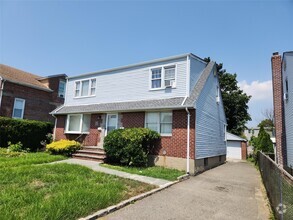 Building Photo - 29 Lenox Ave
