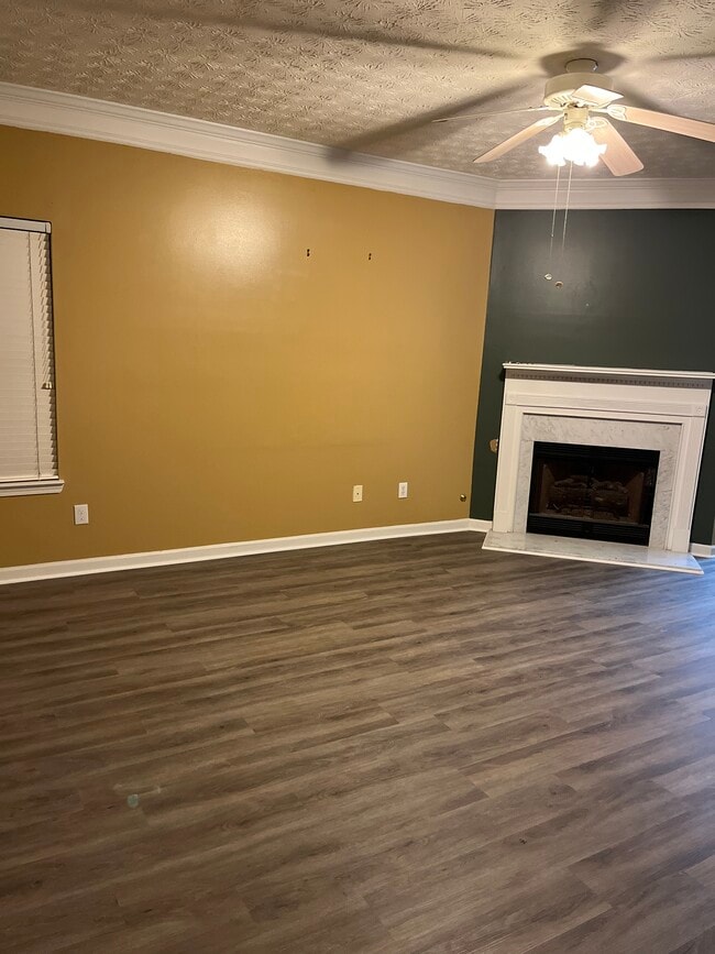 Building Photo - 4486 Thorngate Ln