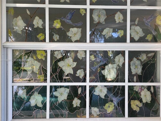 Building Photo - 301 SW 5th St