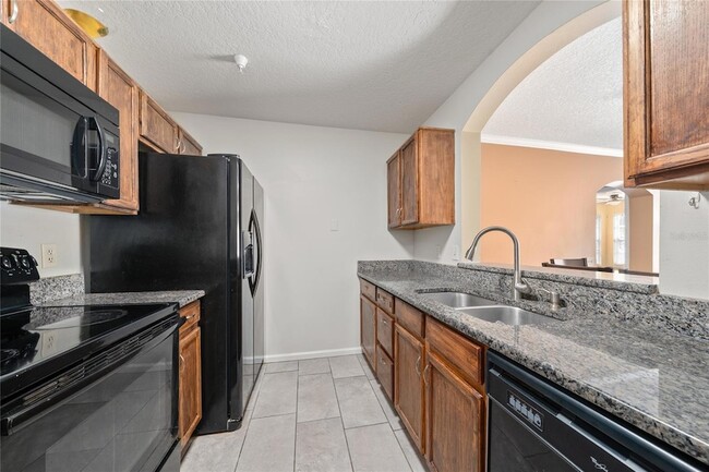 Building Photo - 3930 Southpointe Dr