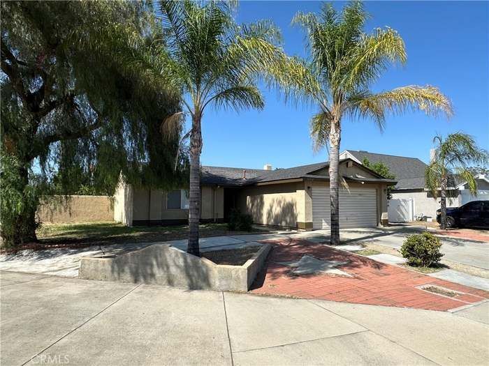 Building Photo - 14310 Agave St