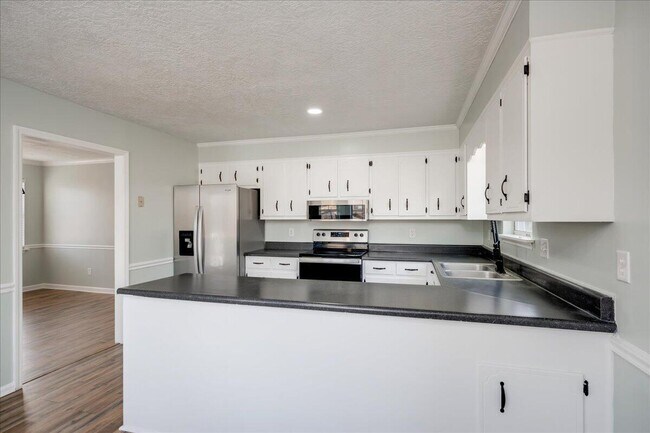 Building Photo - 511 Arlington Ct