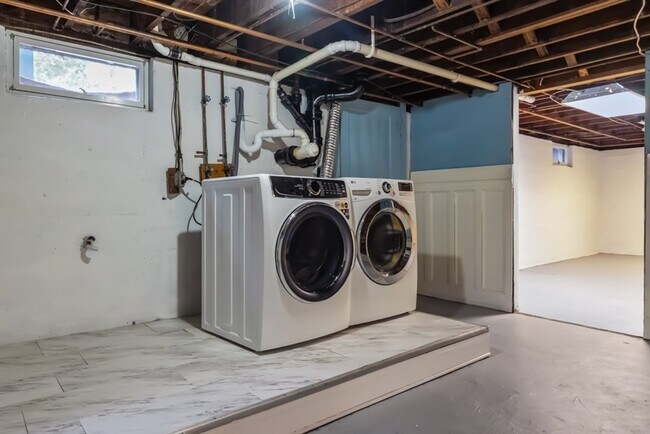 Building Photo - 46 Bowden Ave