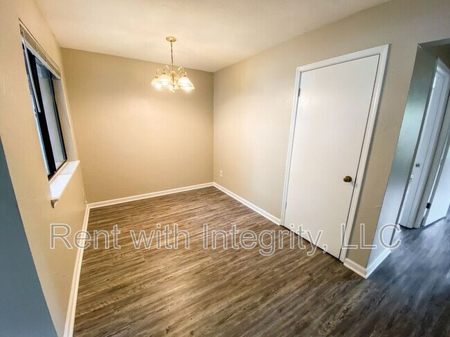 Building Photo - 1445 Willow Bend Way