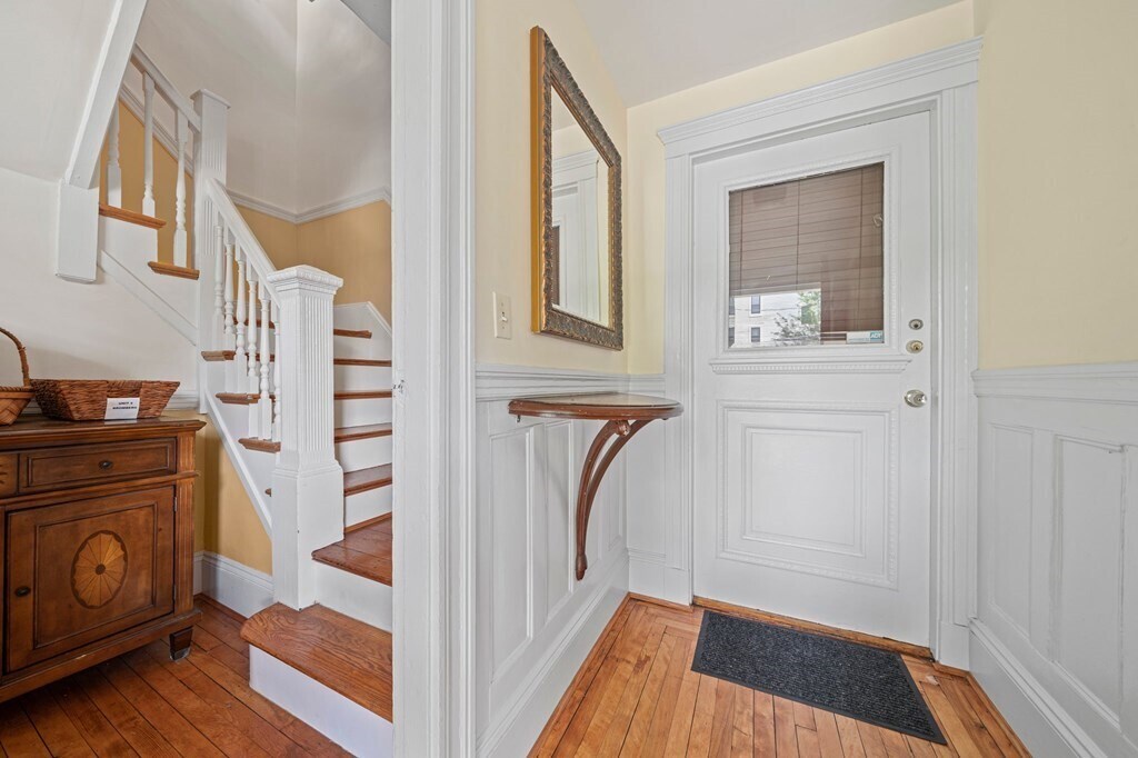 Building Photo - 108 Trowbridge St