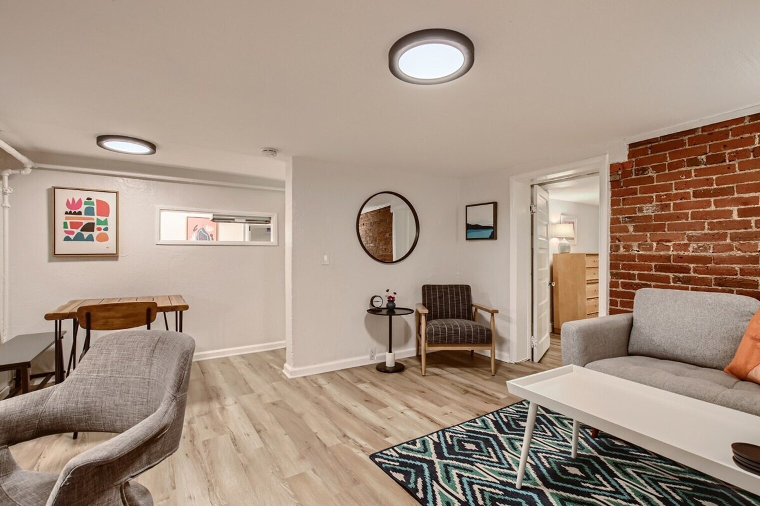 Building Photo - 1240 York St