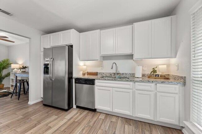 Building Photo - 2018 Sandy Trail