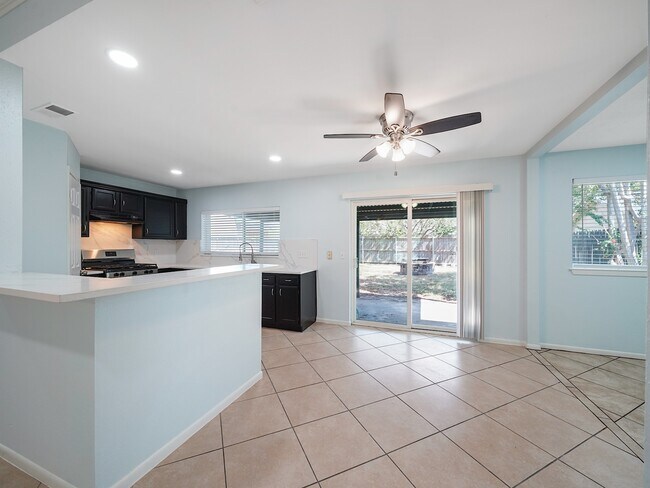 Building Photo - 9534 Cannock Chase Dr