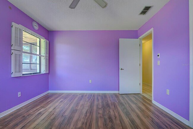 Building Photo - 8992 Hernando Way