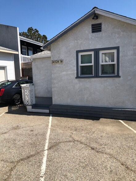 Building Photo - 24324 Lomita Dr