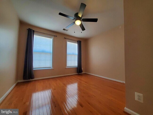 Building Photo - 13991 Tanners House Way