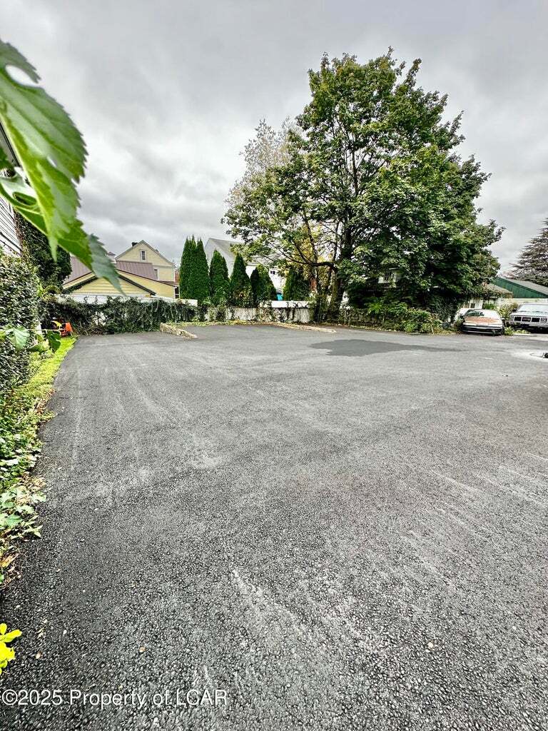 Building Photo - 44 Shoemaker St