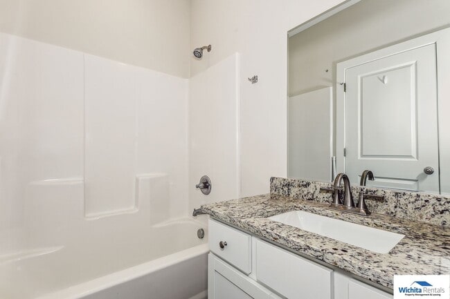 Building Photo - **Coming soon in May** Newer 3 bedroom 2 bath Duplex in Goddard