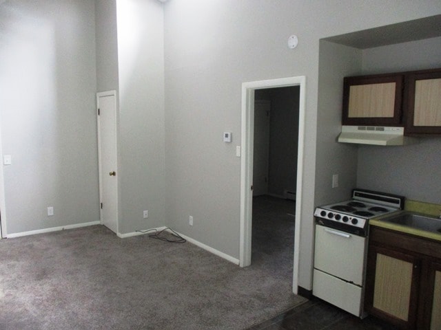 Building Photo - 711 S Towanda Ave