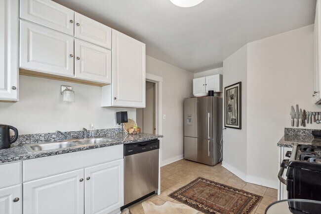 Building Photo - 1099 Tower Rd