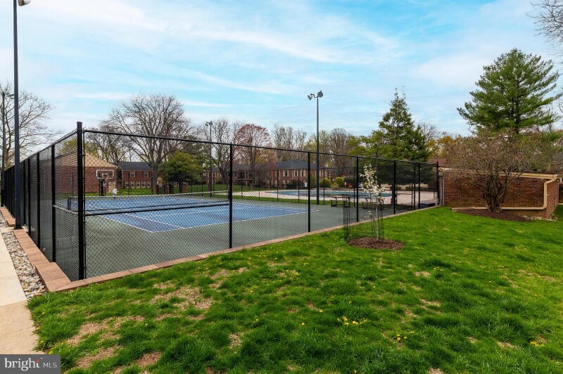 Building Photo - 442 Old Penllyn Pike