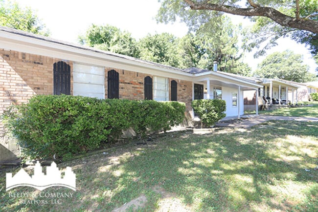 Building Photo - 5087 Breckenwood Dr