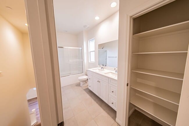 Building Photo - Brand New 3 Bedroom