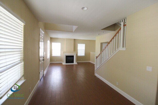 Building Photo - $4795 - Beautiful and Quiet 4Bd / 2.5Ba ho...