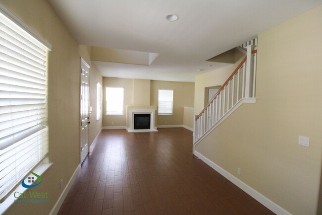 Building Photo - $4895 - **COMING SOON-END OF SEPT** Beauti...