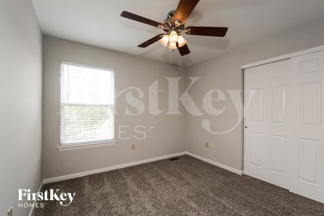 Building Photo - 16425 Bayshore Cove Ct