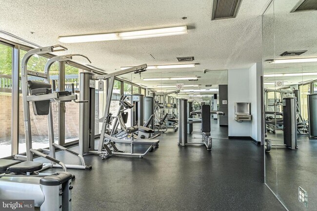 Building Photo - 5505 Seminary Rd