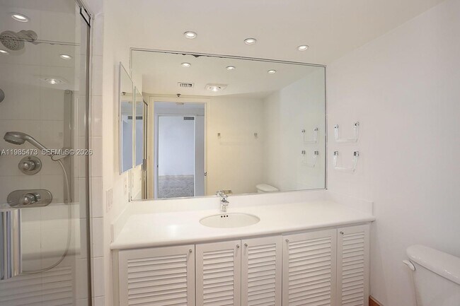 Building Photo - 201 Crandon Blvd